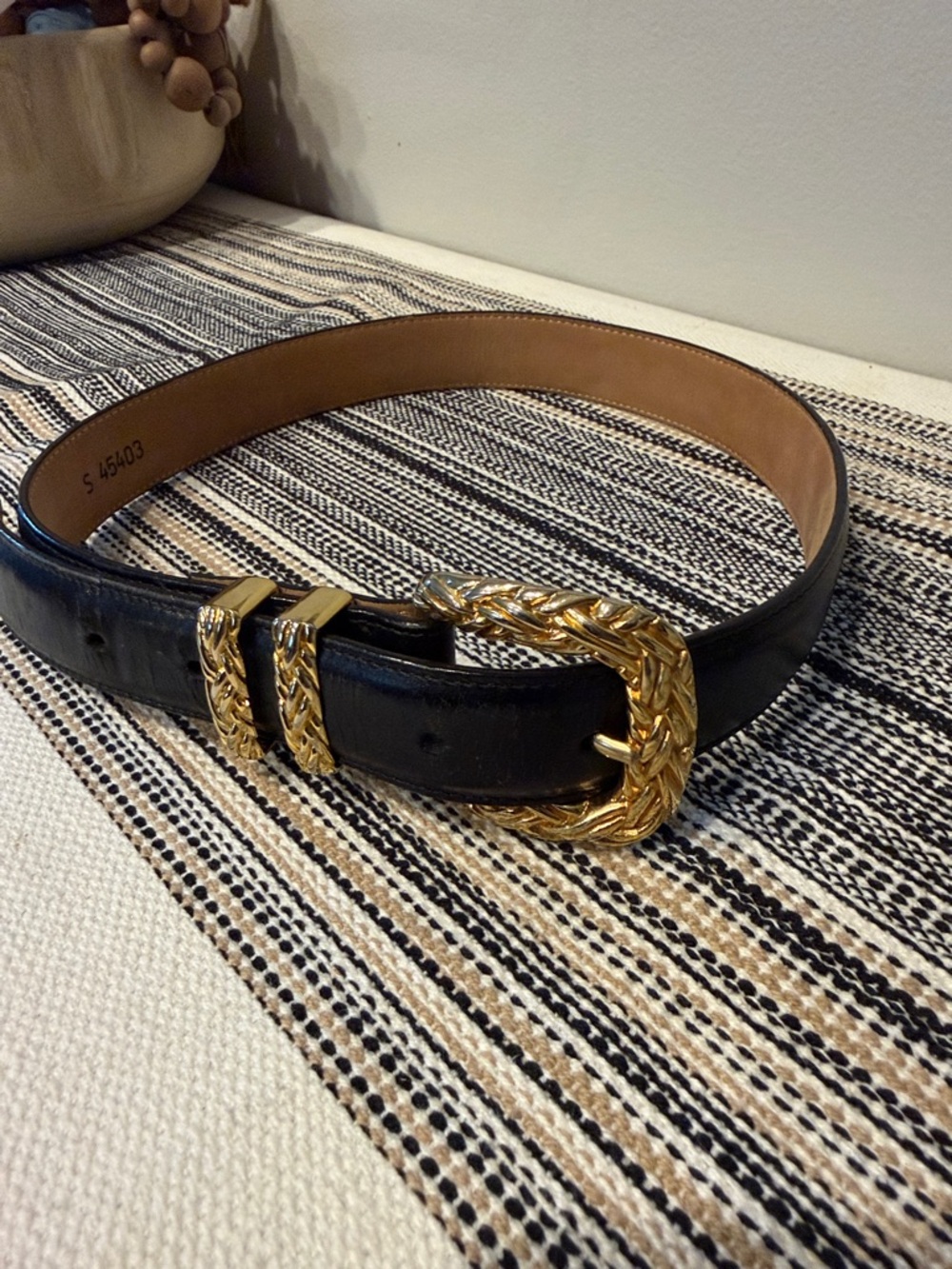 Brighton Black Leather Belt Gold Braided Buckle Size S Classic Statement Belt - Picture 7 of 11